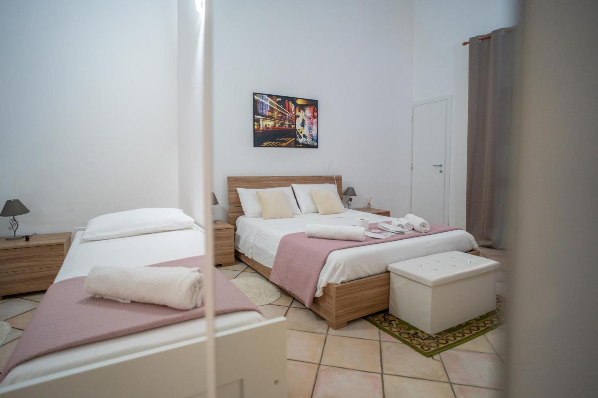 Whitehouse Bed & Breakfast Lecce Bagian luar foto